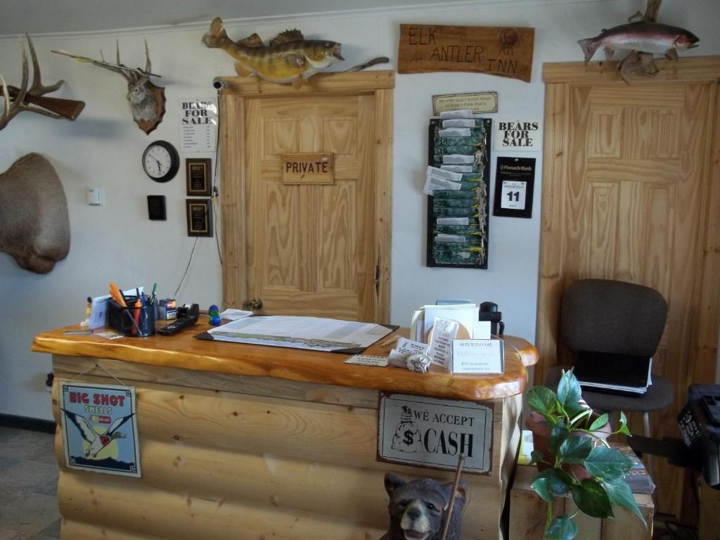 Budget Host Elk Antler Inn Thermopolis Exteriér fotografie